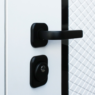 Стальная дверь    «Ливерпуль»