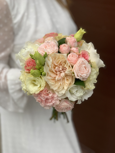 Букет из пионовидных роз