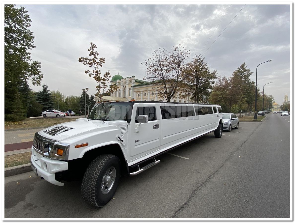 прокат лимузина хаммер н2 в Липецке на свадьбу 
