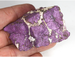 Пурпурит с белыми прожилками, коллекционный образец, Намибия (52*30*30 мм, 86 г) №37559