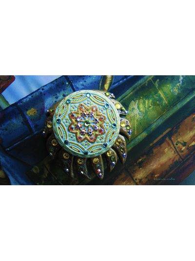 Персидское украшение - брошь-цветок "Теонанакатл" со стразами "Сваровски"