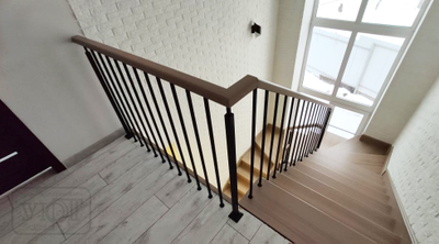 л-5/2. Лестница на металлокаркасе с подсветкой ступеней