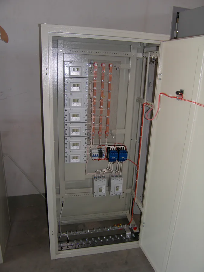 Шкаф ВРУ для завода Авитек