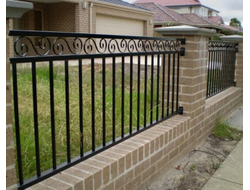 Низкие ограждения. Купить от производителя. Монтаж забора под ключ | ГОРЗАБОР