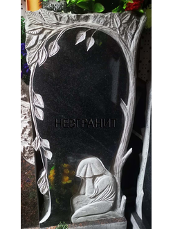 Памятник гранитный на могилу со скорбящей матерью по акции № А15