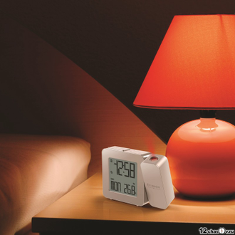 Проекционные часы-будильник Oregon Scientific RM338PX-W