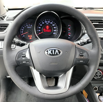 Кожаная накладка на руль Kia Rio III (UB) (2011-2015), черная