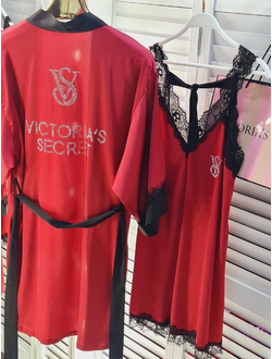 Халат и сорочка с кружевом в бордовом цвете