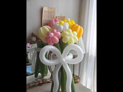 Букет из шаров 4 ромашки+3 тюльпана