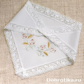 Косынка взрослая с вышивкой