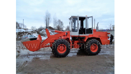 Фронтальный погрузчик ПК 33-01-00 после капремонта