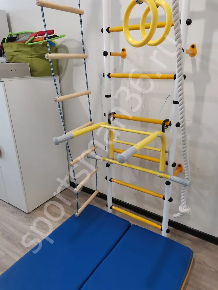 ДСК с креплением к стене с регулируемым по высоте турником, цвет белый-желтый, мат гимнастический сине-жёлто-зелёный 1,0х1,0х0,1 м складной, ROMANA Турник-брусья 2 в 1 ДСКМ-ВО 92.83.00-20