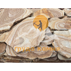 Темно-жёлтый с разводом под дерево