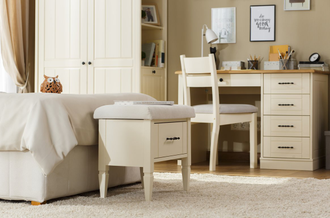 Тумба-банкетка из массива сосны Дания