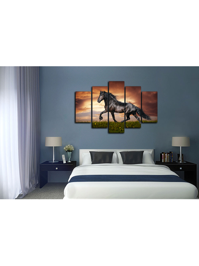 Модульная картина "Черный конь"