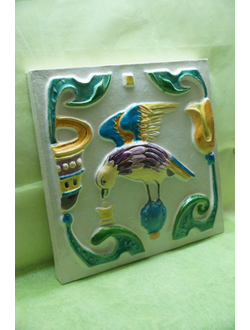 Соловей  с чашей любви (фасадный изразец)