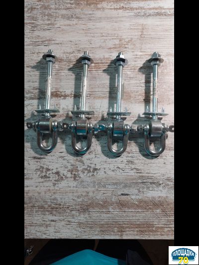 Подвес для качелей D-образный М12 - 140 мм.