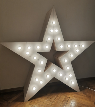 Звезда с лампочками 185 х 185 х 60 см. (аренда)