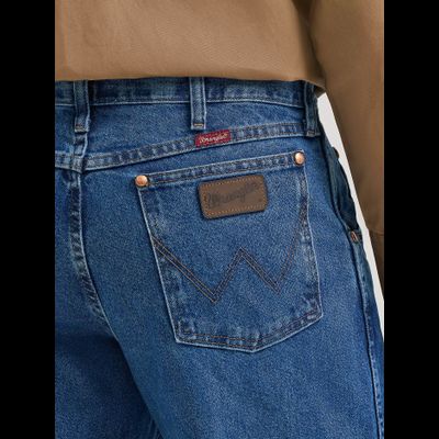 Джинсы 31MWZ Wrangler® Cowboy Cut® свободный крой [стираные]
