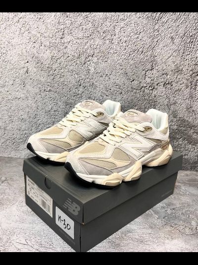 New Balance 9060 Linen Timberwolf