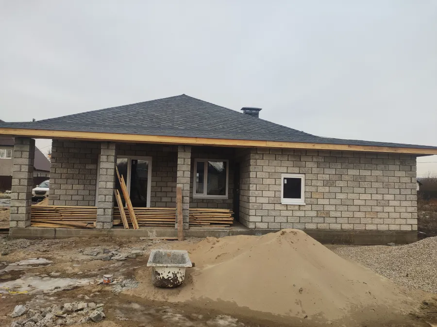 Монтаж крыши.
Блоки БЭСТ Саратов.