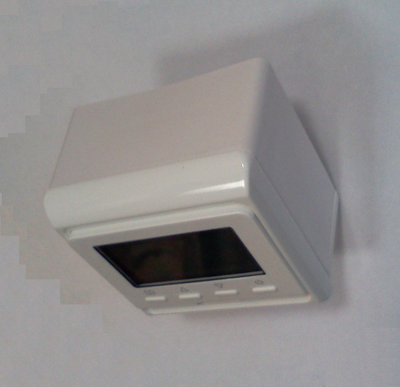 Коробка для установки терморегулятора на стене