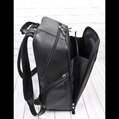 Кожаный рюкзак Cossira black (арт. 3048-01)