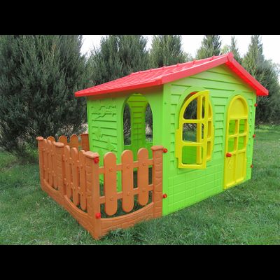 Игровой домик пластиковый «Большой коттедж с забором»