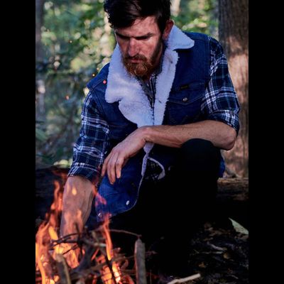 Жилет Wrangler® Sherpa Lined Denim Vest
