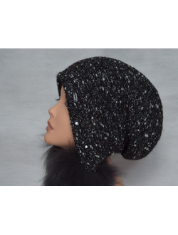 черная меланжевая шапка с помпонами италия фото