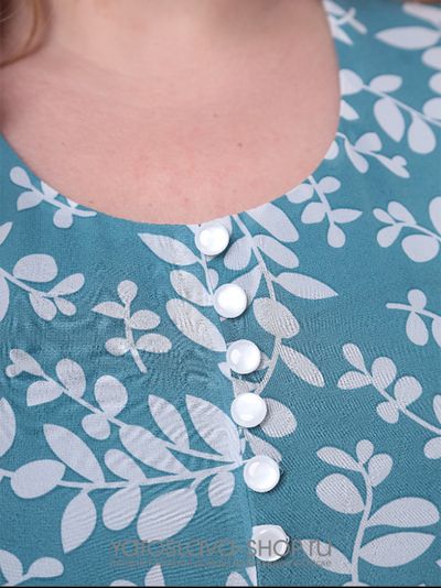 Шифоновое голубое платье белые веточки