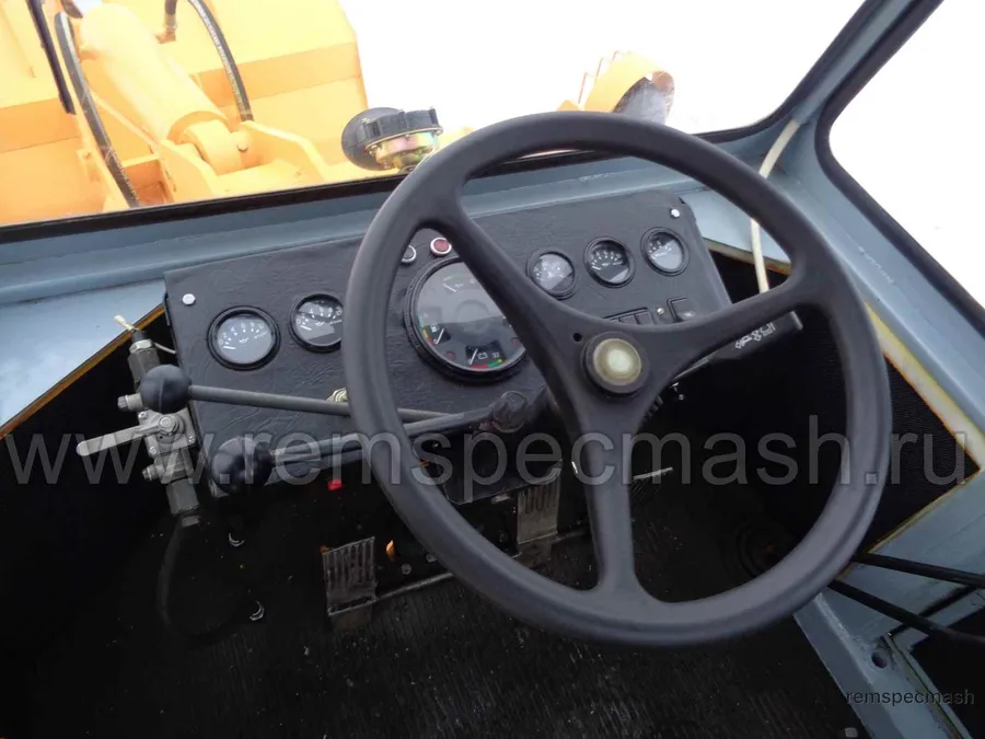 Фронтальный погрузчик ТО-30, капитальный ремонт