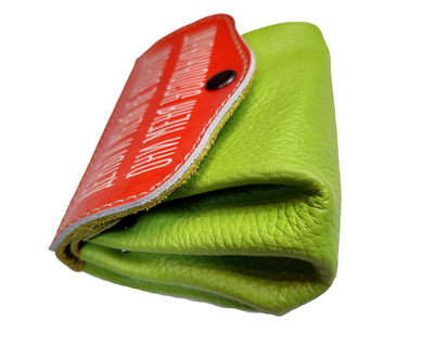 Портмоне-пухляш с принтом "Деньги меня не волнуют, они меня успокаивают"