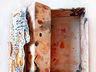 Подарочная коробочка под брошь в стиле украшения