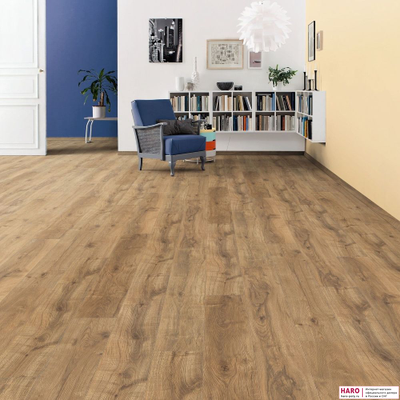 Декор ламината Haro Дуб Терана 535239 в интерьере комнаты