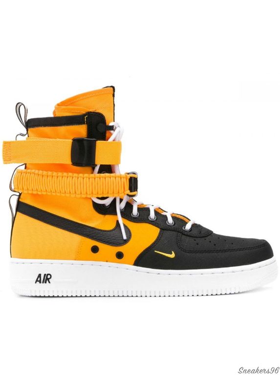 Nike special field on sale
