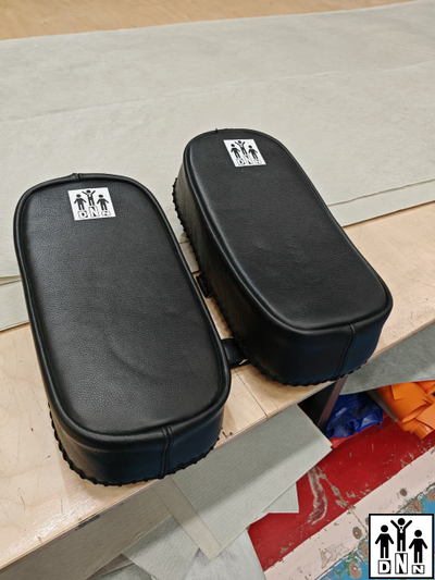 Пада для тайского бокса натуральная кожа 1,4-1,6 мм DNN