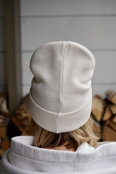 ШАПКА ПРИЯТНО "МОЛОЧНАЯ"