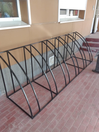 Велопарковка металлическая, закругленная (артикул-ВМ05)