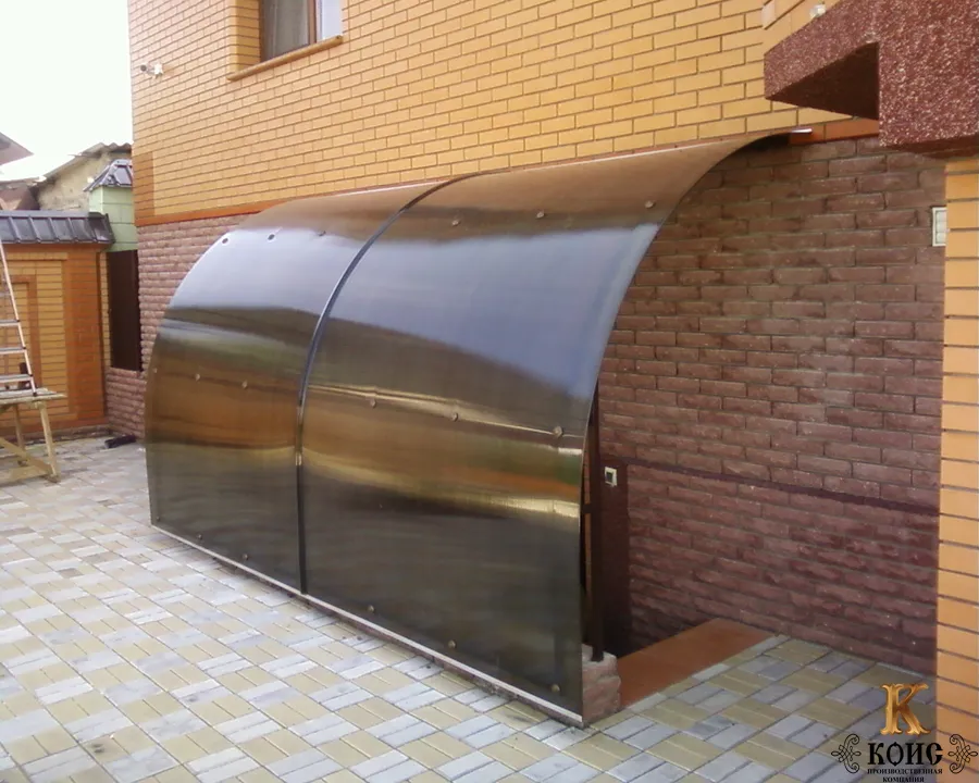 навес над входом