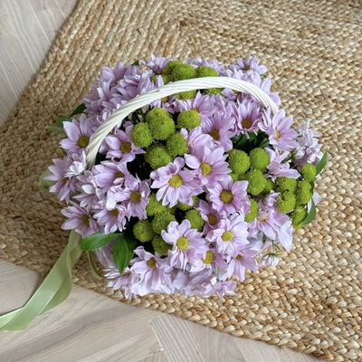 Корзина из хризантем Любимой бабушке