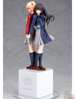 Фигурка 1/8 Такина Иноуэ и Тисато Нисикиги (Takina Inoue, Chisato Nishikigi Alter)