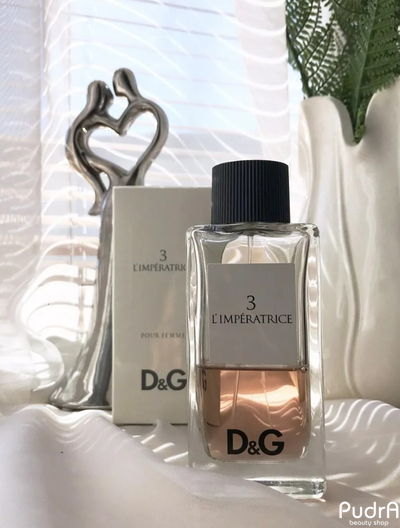 Купить духи Dolce & Gabbana Pour Femme. Оригинальная парфюмерия, туалетная  вода с доставкой курьером по России. Отзывы.
