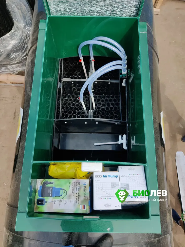 По желанию заказчика доустановили крепление под УФ обеззараживание для выброса очищенных стоков в водоем