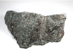 Эвдиалит в породе (нефелин, эгирин) коллекционный образец, Кольский п-ов (200*124*90 мм, 2144 г) №24859