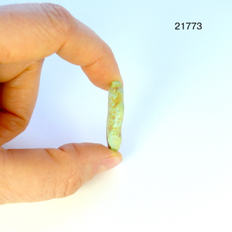 Бирюза натуральная (необработанная) Казахстан арт.21773: 4,1г - 28*19*6мм