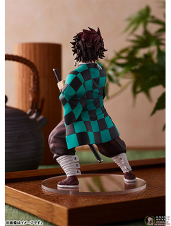 Фигурка Тандзиро Камадо (Kamado Tanjirou Pop Up Parade)
