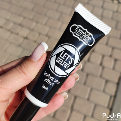 ESTRADE Основа под макияж c эффектом светоотражения "LET'S SELFIE!" l Эстраде