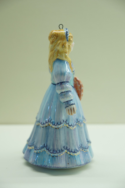 Золушка на балу