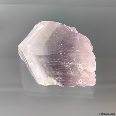 Кунцит (разн. сподумен). Афганистан. 71*55*40мм